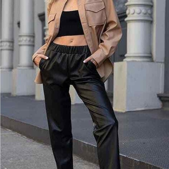 NWT | The Drop Lisadnyc Vegan Leather pull on Jogger Straight Black - Picture 4 of 5